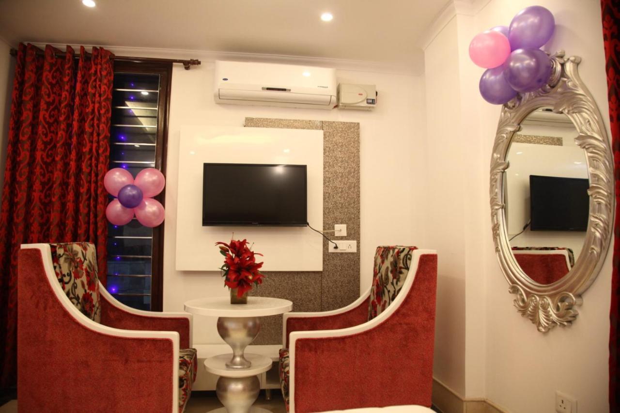 Hotel Dev Residency Vrindavan Exterior photo